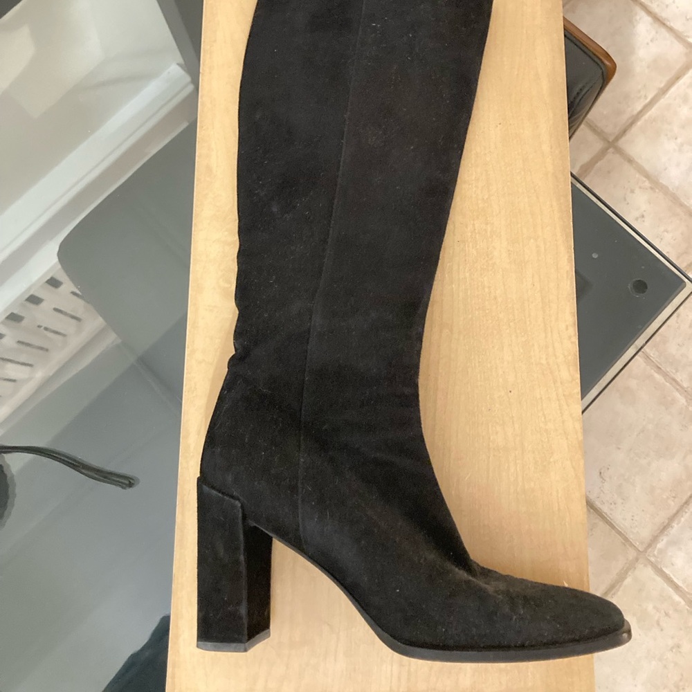 Gucci suede boots